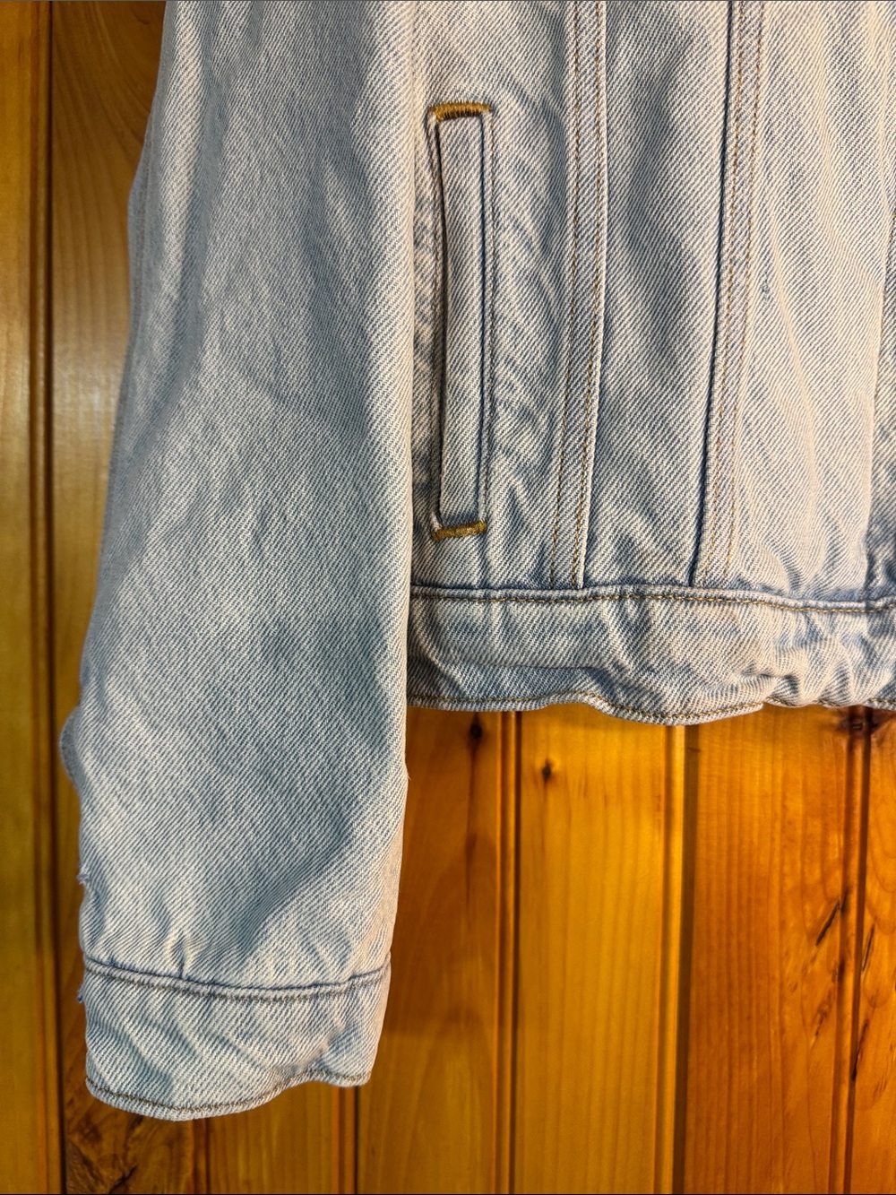 Levi's Light Blue Denim Bomber Jacket with Purple Sherpa Collar - Picture 5 of 11
